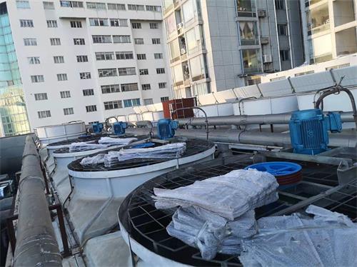 低速大風量冷卻塔風機 低速大風量<a href=http://m.kunmengsh.com/peijian/fan/ target=_blank class=infotextkey>冷卻塔風機</a>